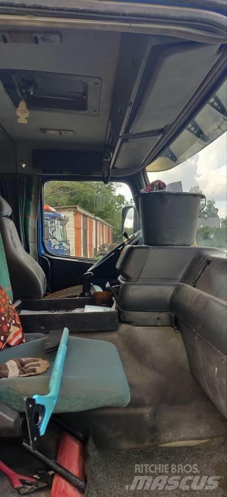 Volvo FM12 Hook lift trucks