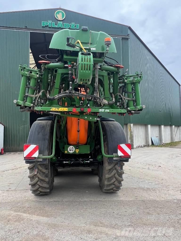 Amazone UX 11201 Fertilizer sprayers