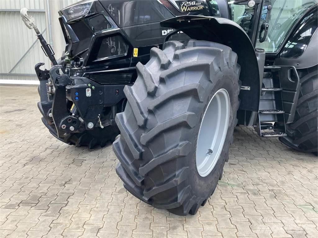 Deutz-Fahr 7250TTV Tractors