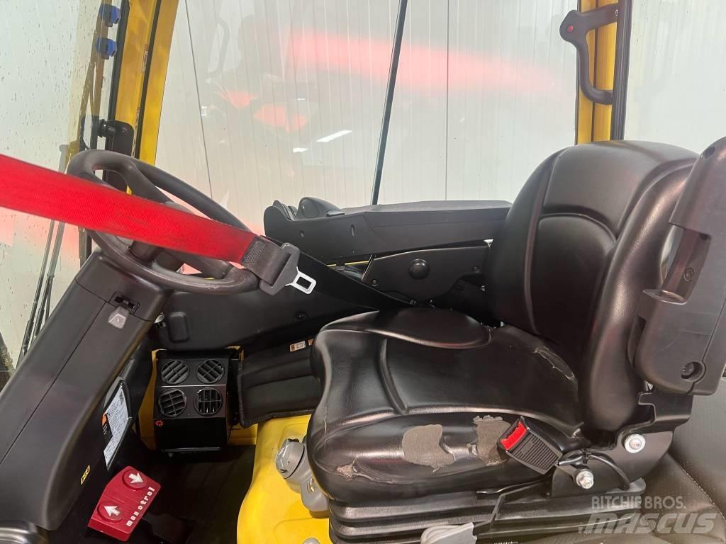 Hyster J1.8XNT LWB Electric forklift trucks