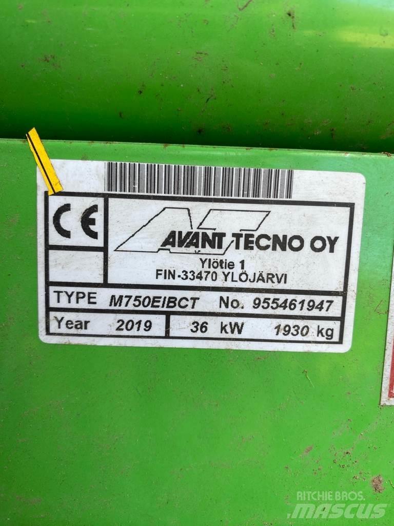 Avant 750 Mini loaders