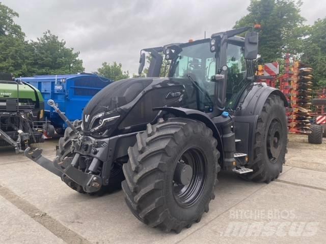 Valtra Q 305 Tractors