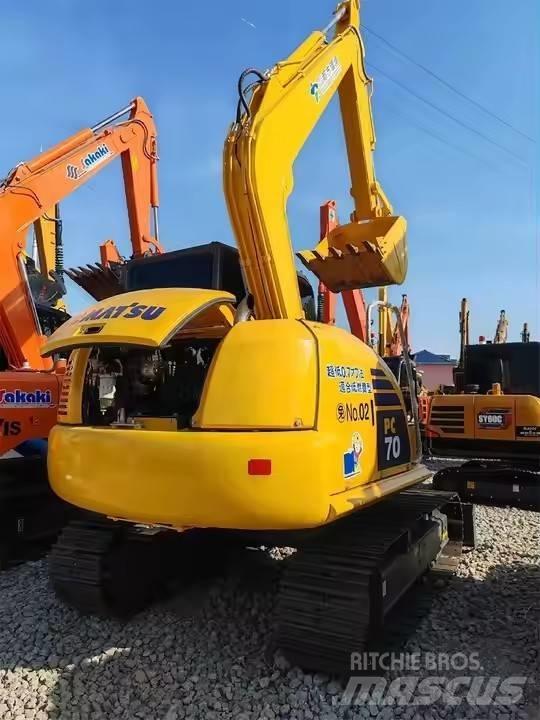 Komatsu PC70 Crawler excavators