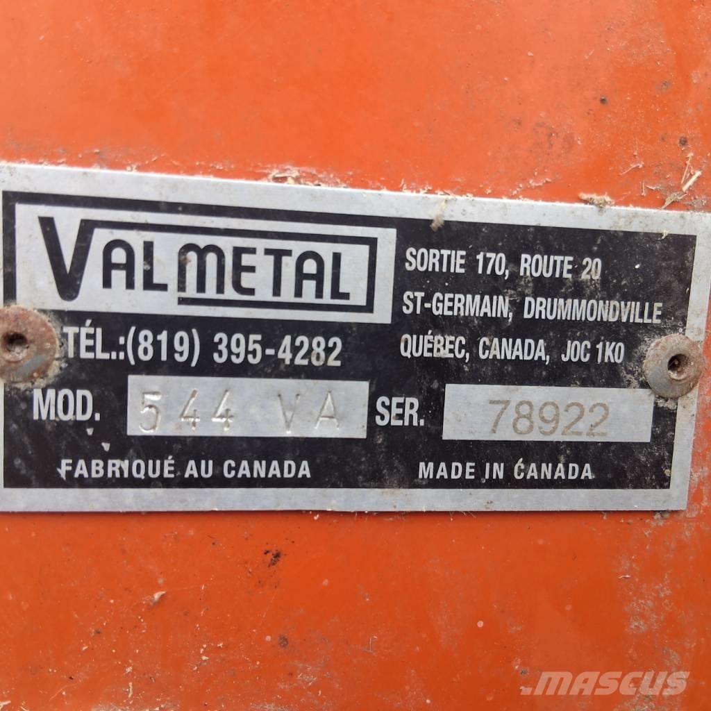 Valmetal 544 Other livestock machinery and accessories