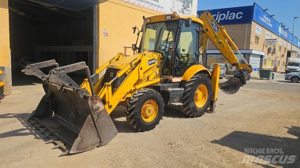 JCB 3 CX Backhoe