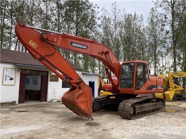 Doosan DH225LC-7 Crawler excavators