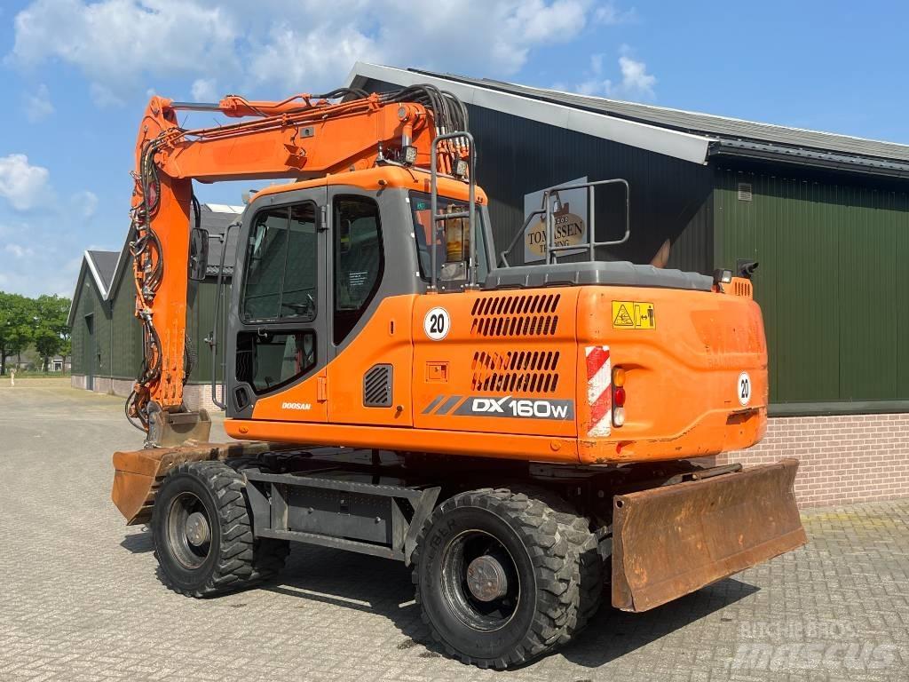 Doosan DX 160 W-3 Wheeled excavators