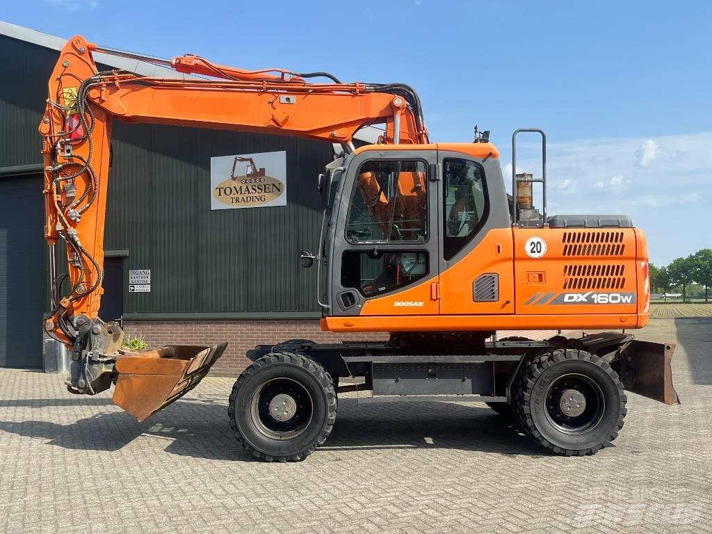 Doosan DX 160 W-3 Wheeled excavators