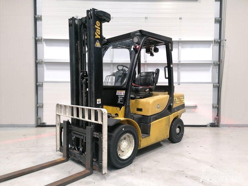 Yale GDP35VX Diesel trucks