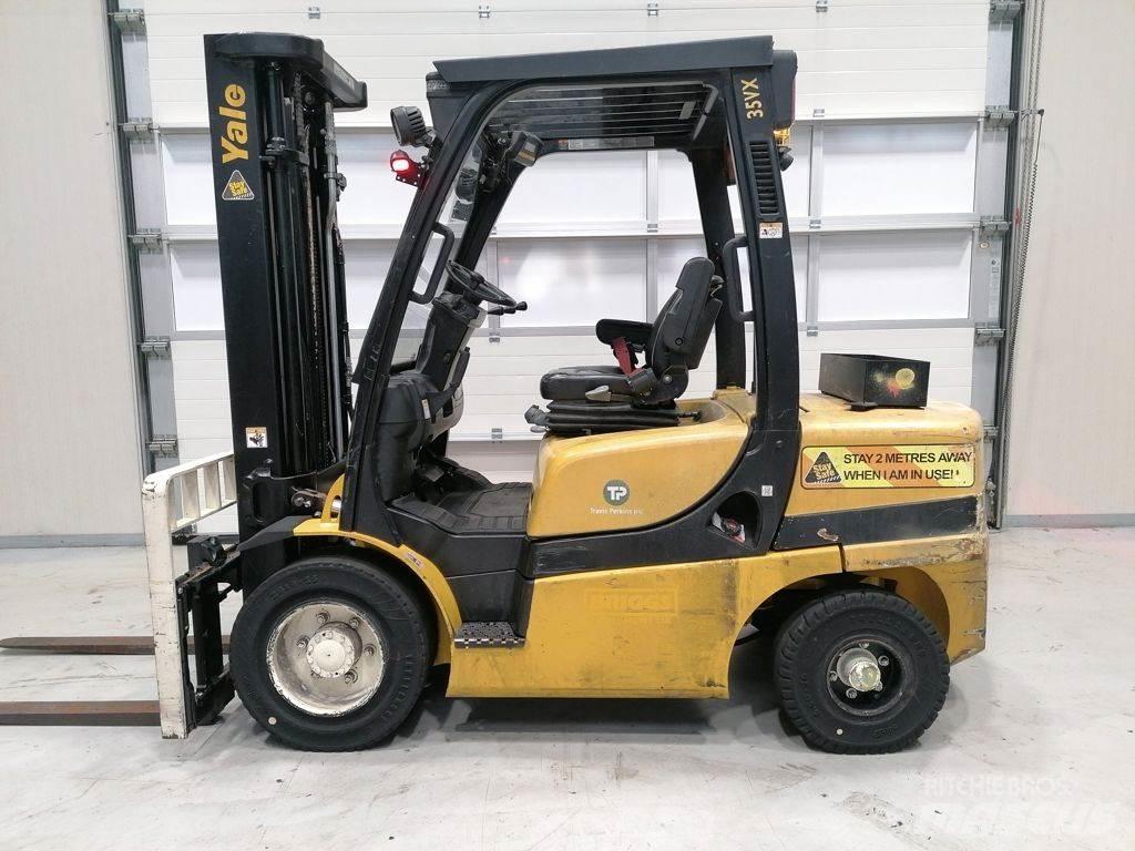 Yale GDP35VX Diesel trucks