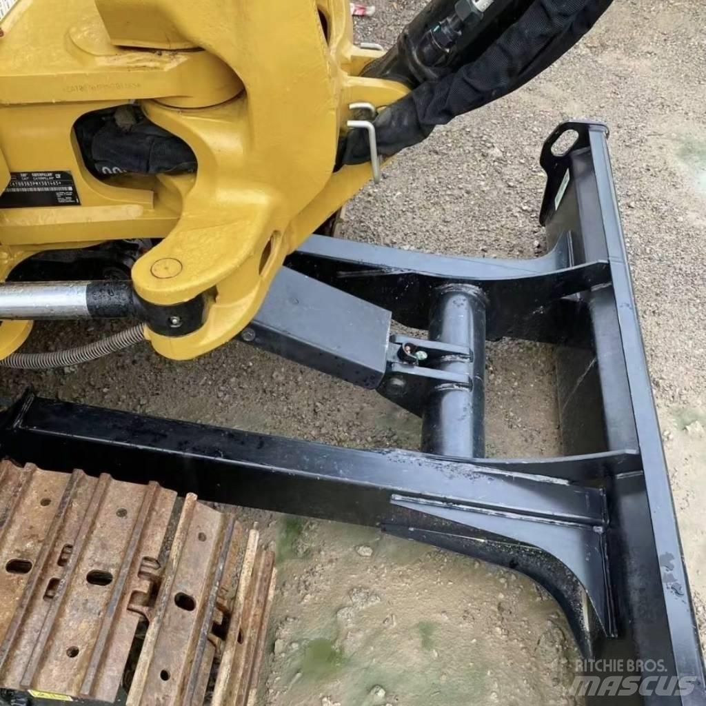 CAT 303 CR Mini excavators < 7t (Mini diggers)