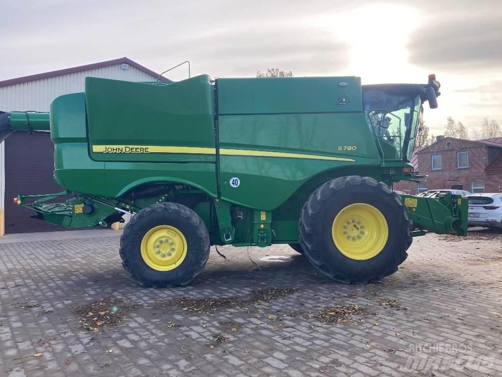John Deere S 780 Combine harvesters