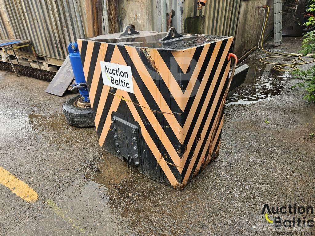 Crane overweight Front weights