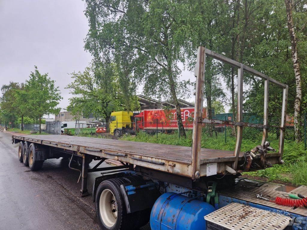 LAG 0-3-39 Flatbed/Dropside semi-trailers