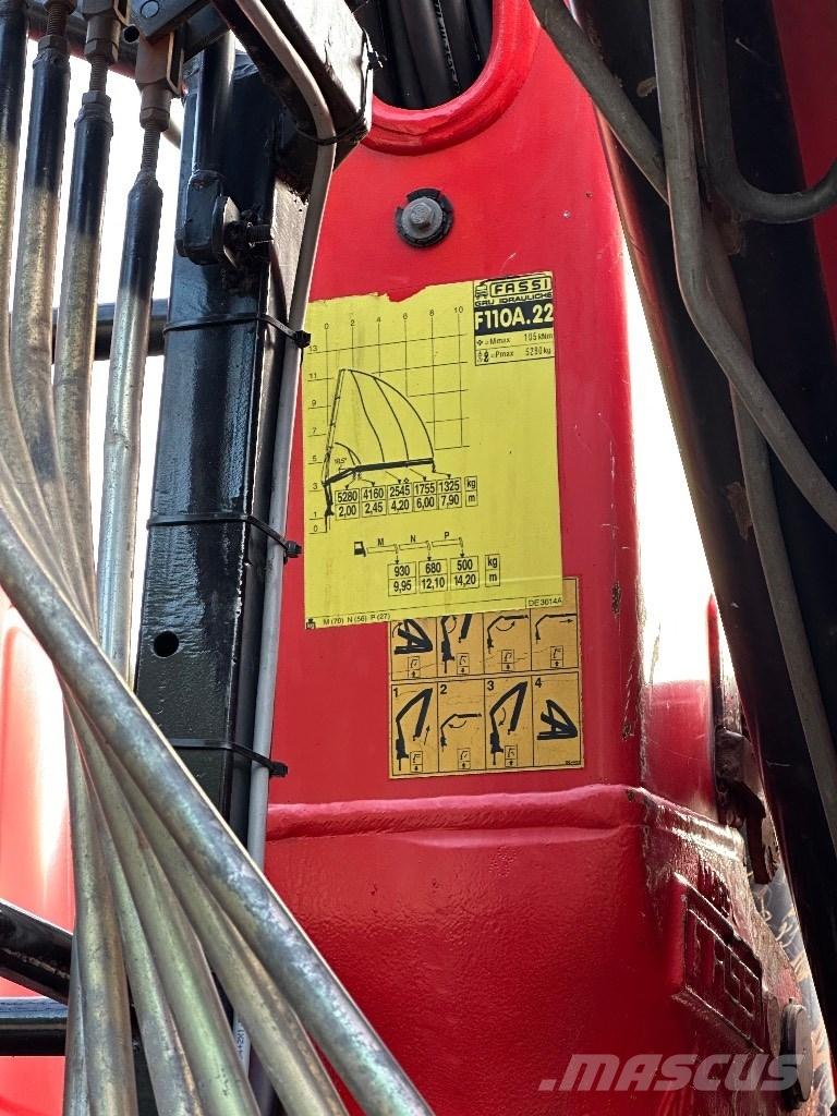 DAF CF 75.310 Truck mounted cranes