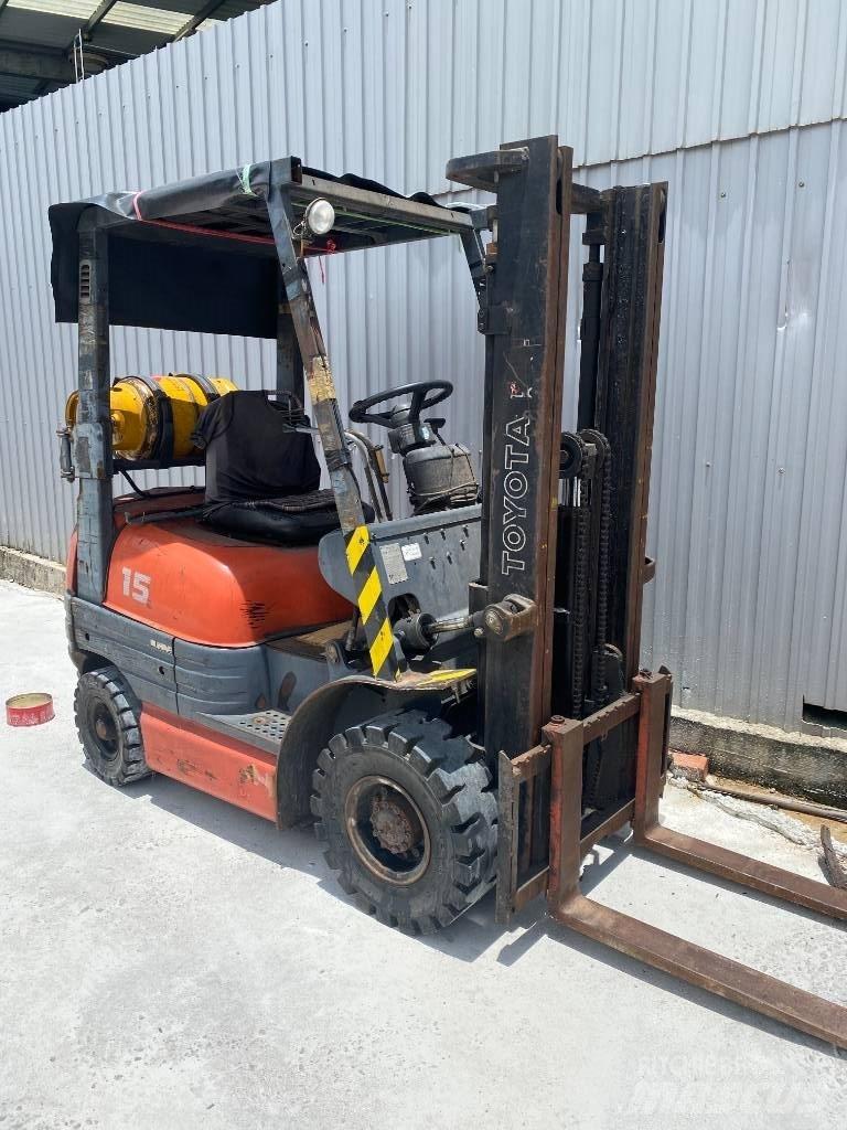 Toyota 42-6FG15 LPG trucks