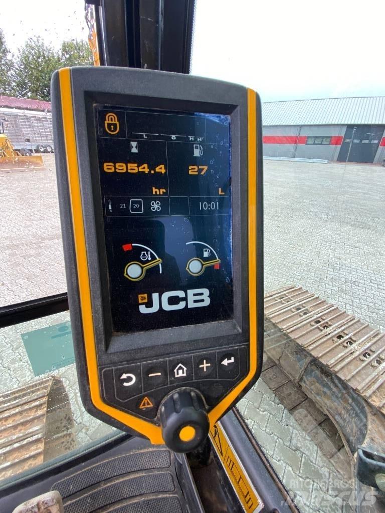 JCB JS 220 LC Crawler excavators