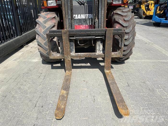 Manitou M30-4 Rough terrain truck