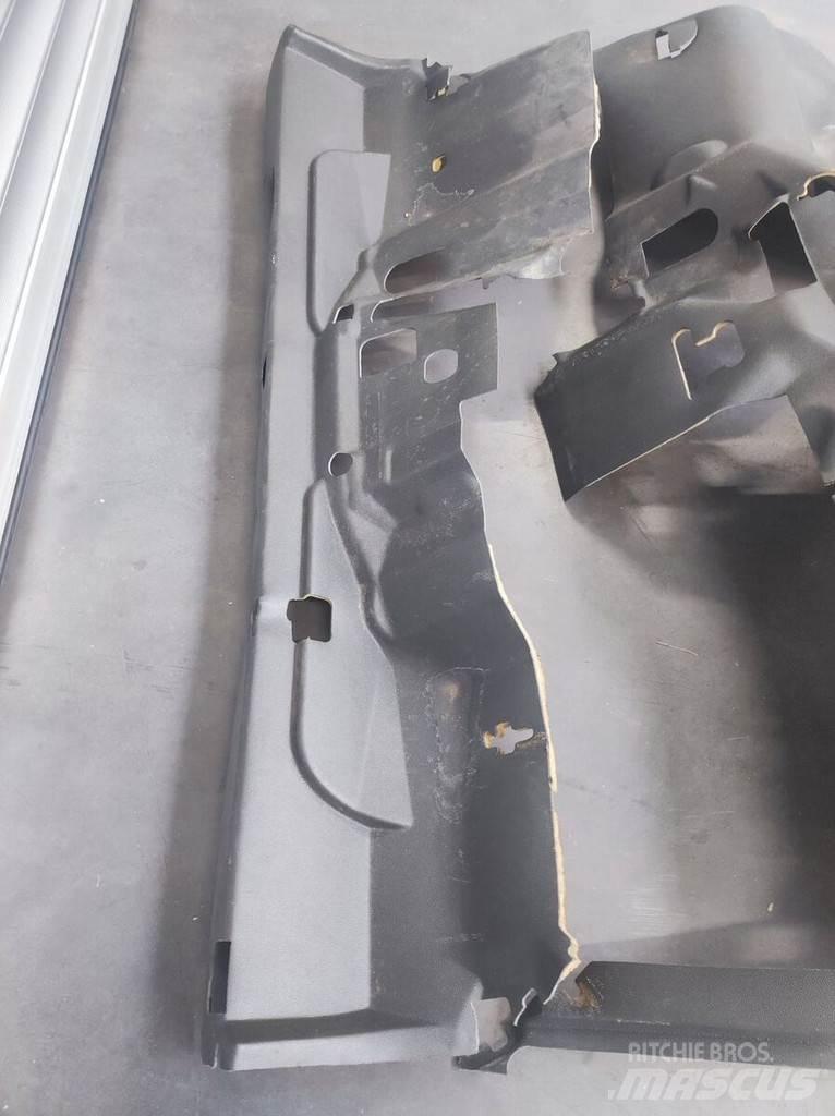 Renault Floor Mat Cabins and interior