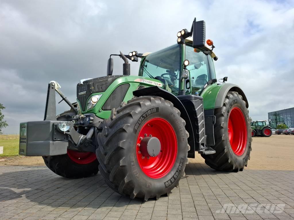 Fendt 724 Profi Tractors