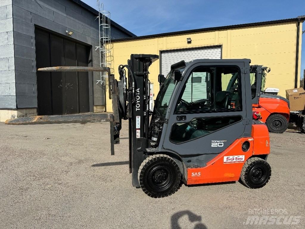 Toyota 06-8FD20F Diesel trucks