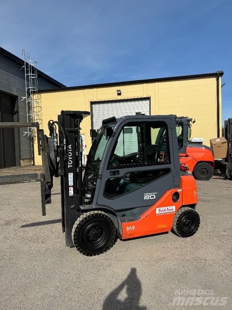 Toyota 06-8FD20F Diesel trucks