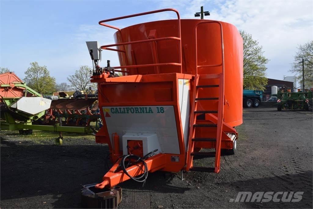  OMAS California 18 Feed mixer