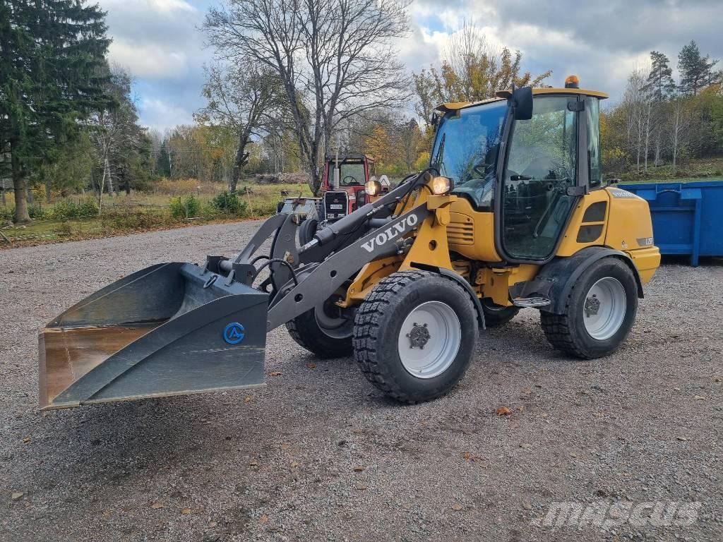 Volvo L25F Skid steer loaders