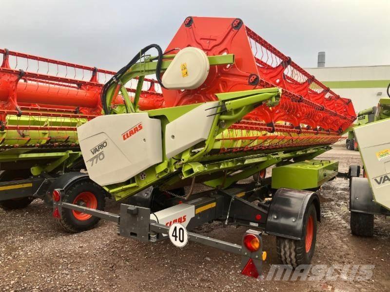 CLAAS TRION 520 Combine harvesters