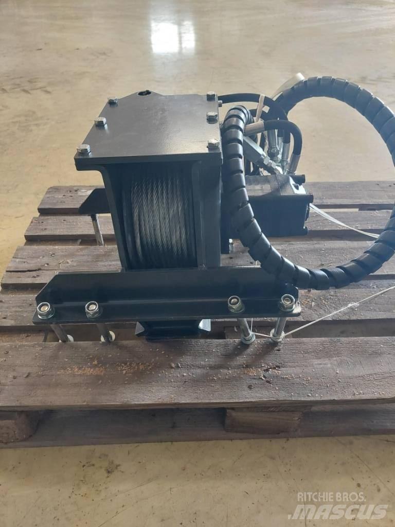 Sami Hydraulivinssi Farm machinery