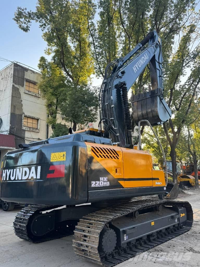 Hyundai HX220HD Mini excavators  7t - 12t