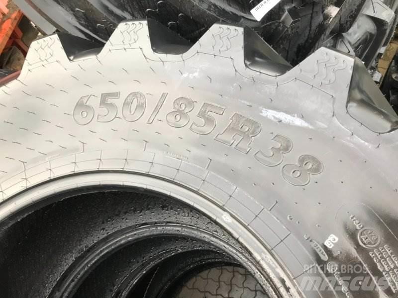 BKT 650/85R38 Tyres, wheels and rims