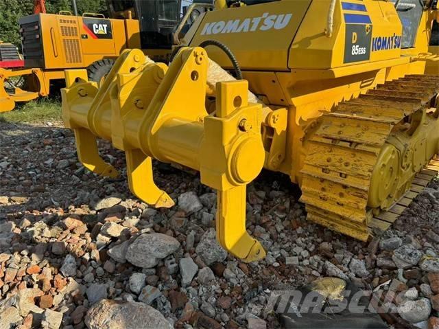 Komatsu D 85 EX Crawler dozers