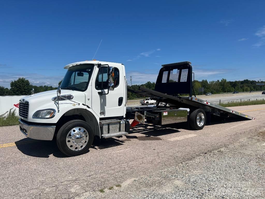 Freightliner M2 Recovery vehicles