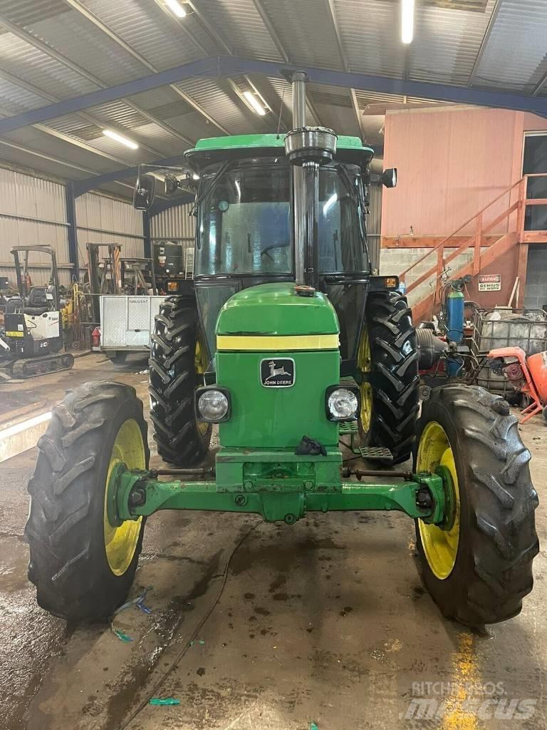 John Deere 2650 Tractors