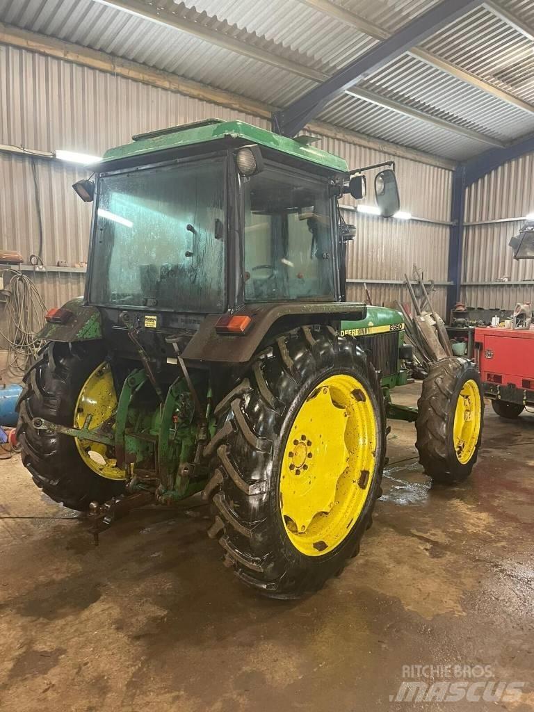 John Deere 2650 Tractors