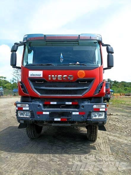 Iveco Trakker 410 Truck mounted cranes