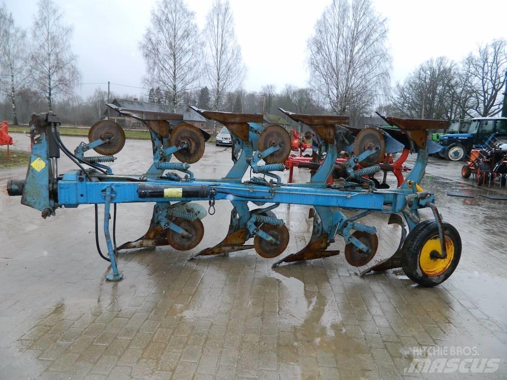 Överum 4 Reversible ploughs