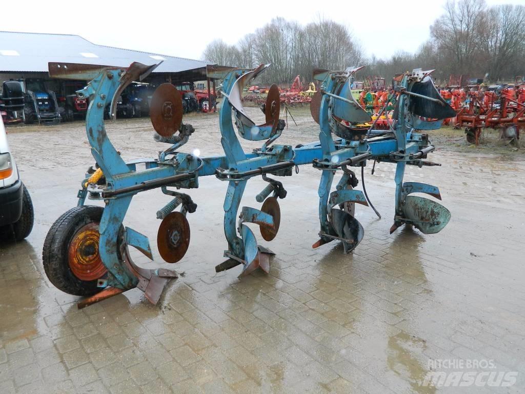 Överum 4 Reversible ploughs
