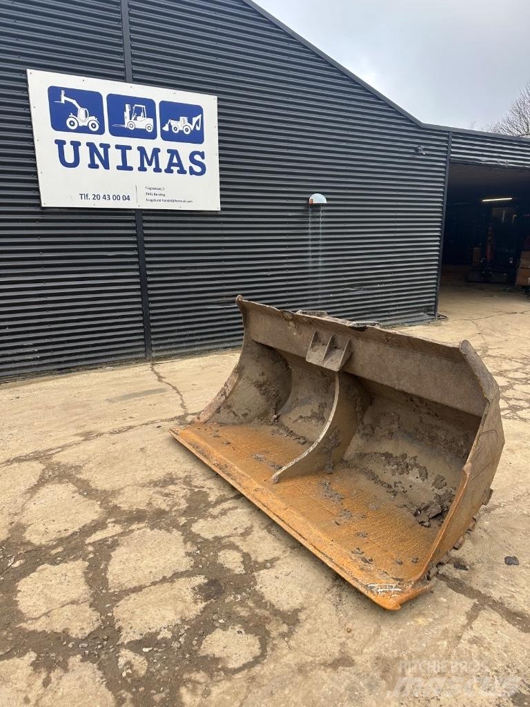  Andet Planerskovl Buckets
