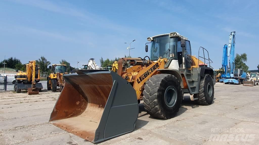 Liebherr L 566 Wheel loaders