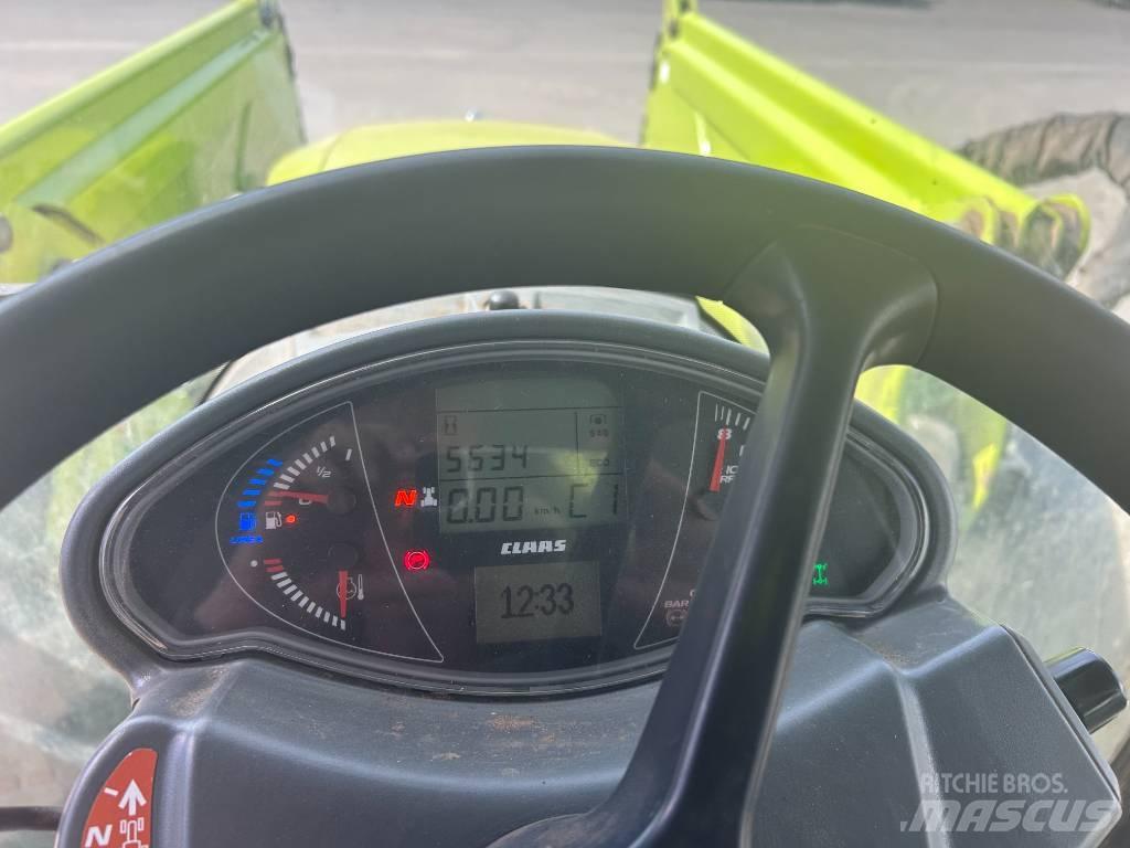 CLAAS Arion 440 Tractors