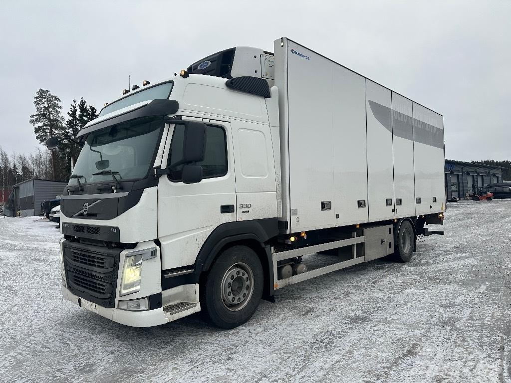 Volvo FM 330 Temperature controlled trucks