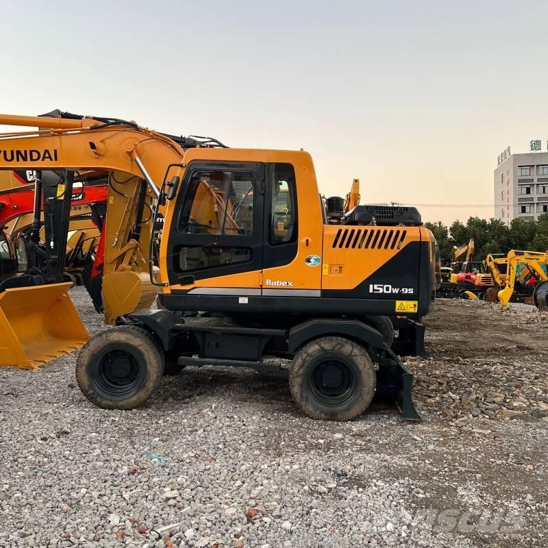 Hyundai R150w Wheeled excavators