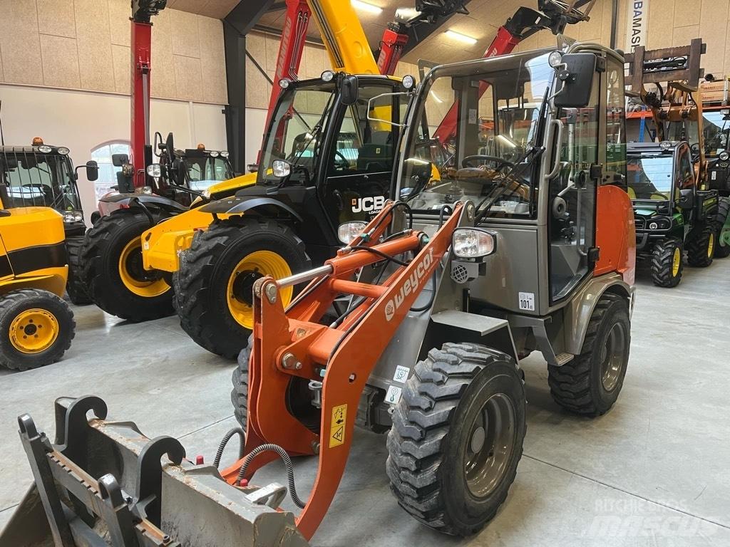 Weycor AR 320 Mini loaders