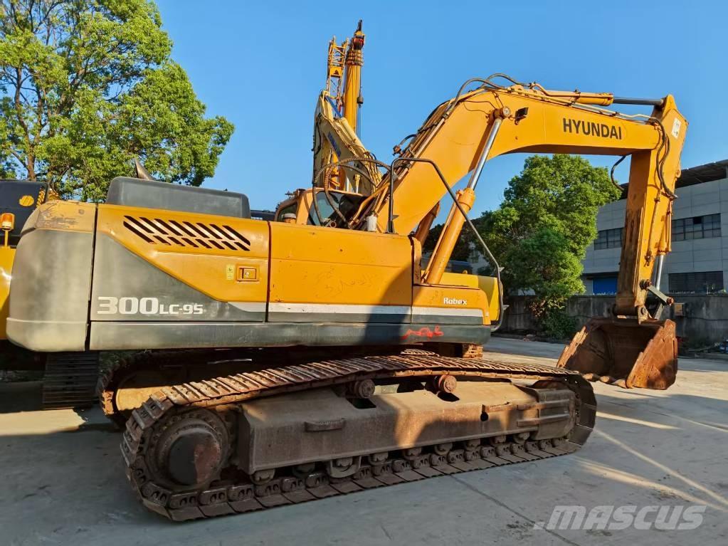 Hyundai R300LC-9S Crawler excavators