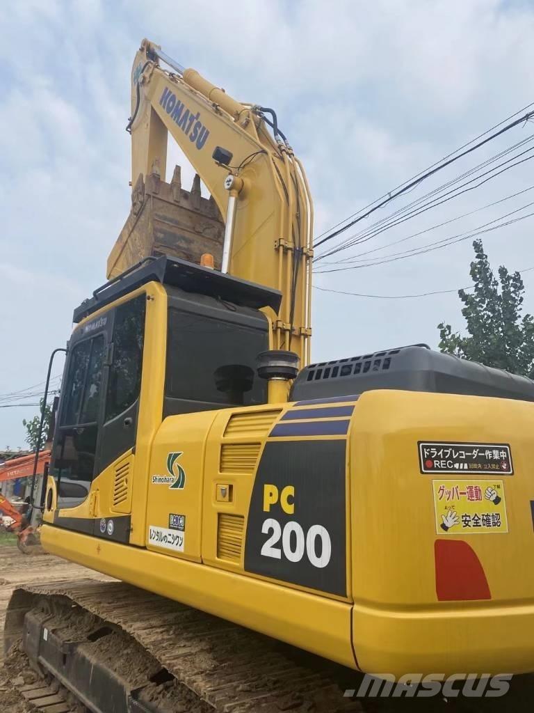 Komatsu PC 200-8 Crawler excavators