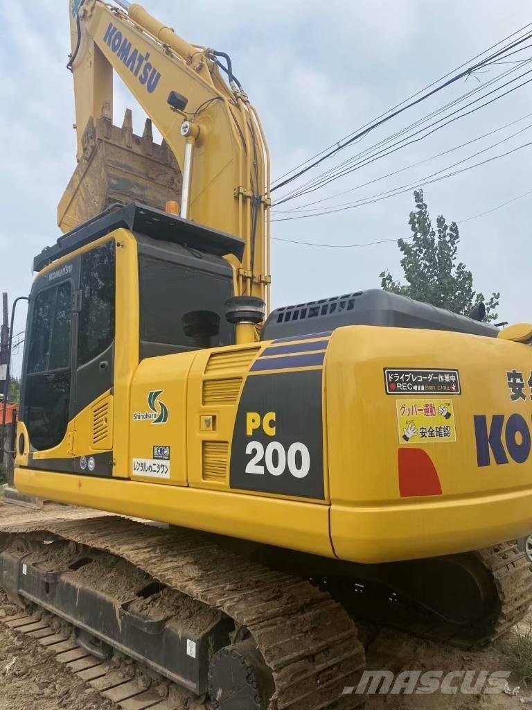 Komatsu PC 200-8 Crawler excavators