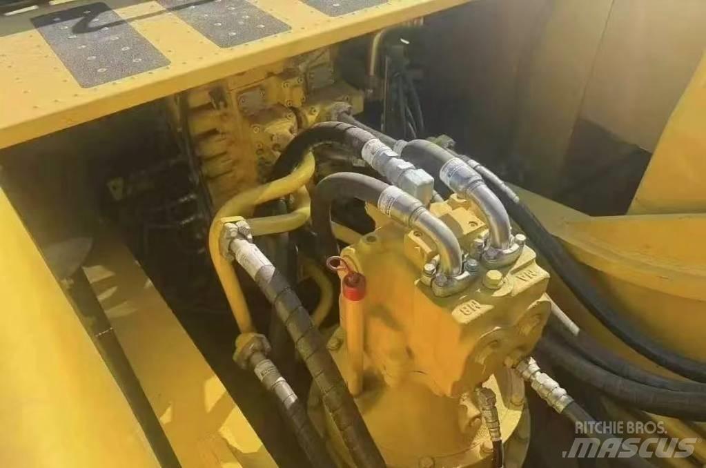 Komatsu PC 350 Crawler excavators