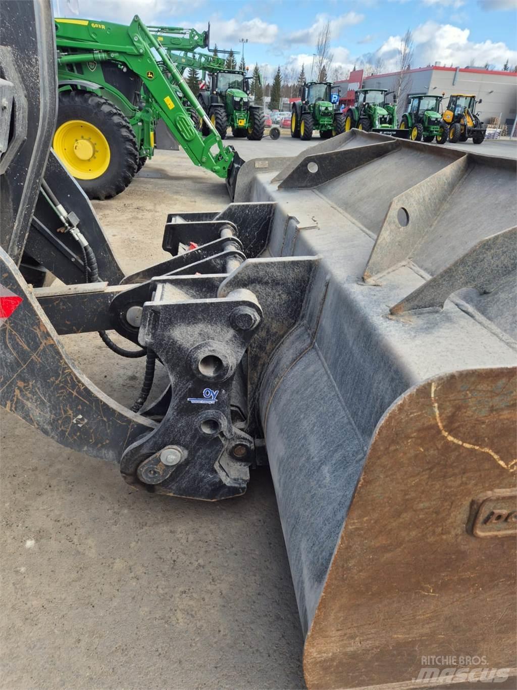 Develon DL320-7 Wheel loaders